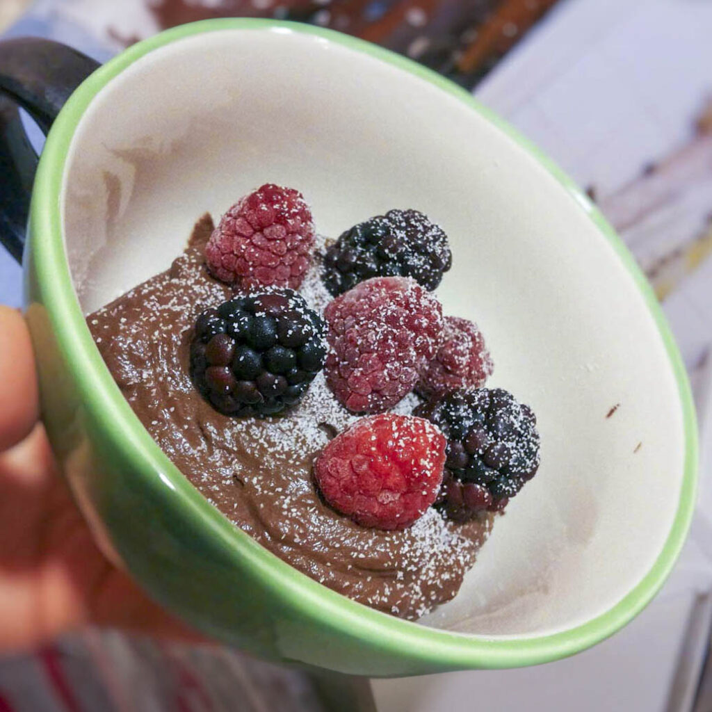 Ricetta mousse chetogenica con avocado e cioccolato