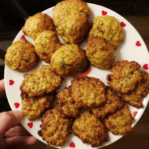 Biscotti con fiori di tarassaco