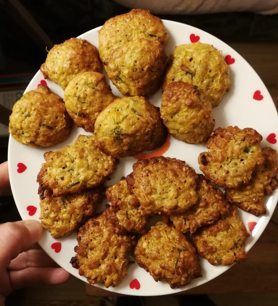 Biscotti con fiori di tarassaco